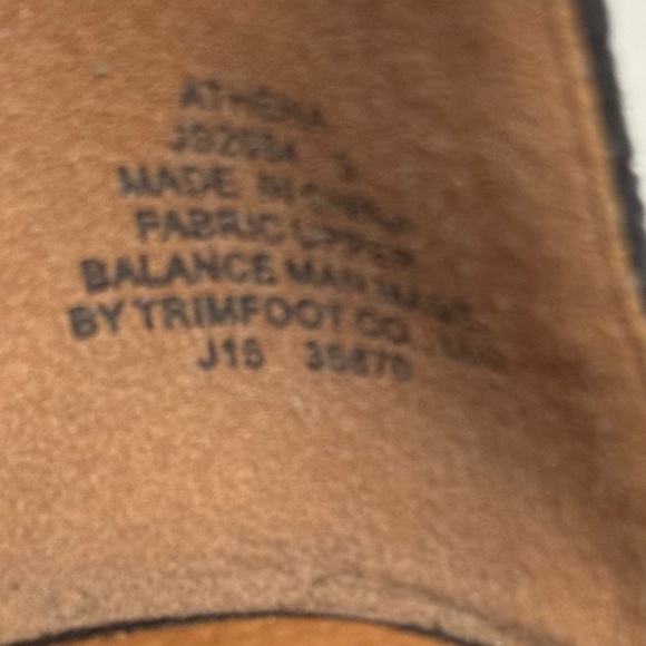 Jessica Simpson Girls Sandals - Picture 2 of 9